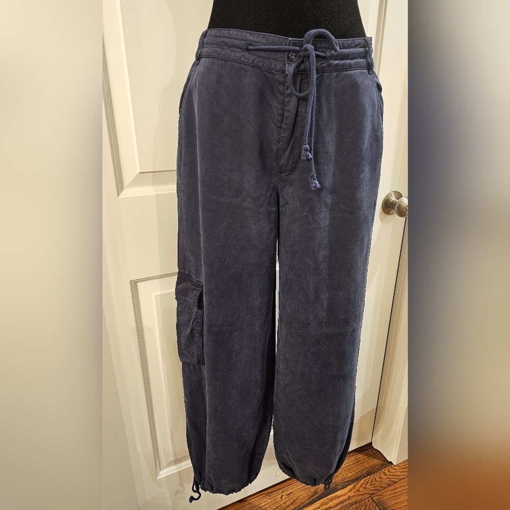 YOUNG FABULOUS & BROKE Navy Pull-on Cargo Jogger Size Small Preppy Relaxed